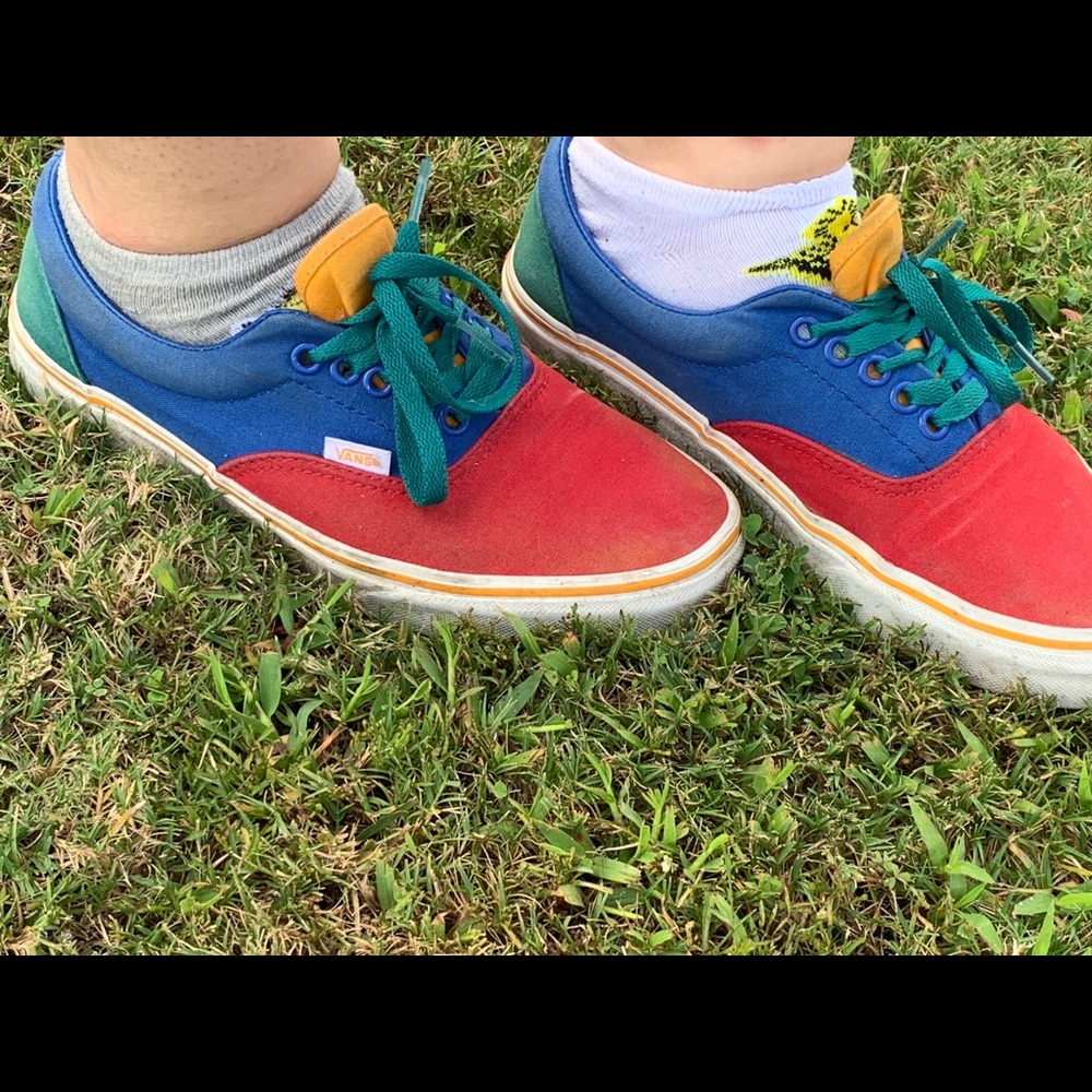 Vans - Picture 2 of 2